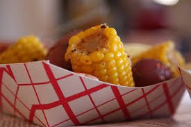 The Convenient 1/4 lb Food Tray: A Must-Have Addition to Your Dining Experience