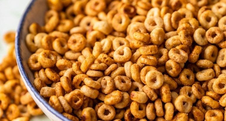 Sweet and Salty Hot Buttered Cheerios Snack Mix