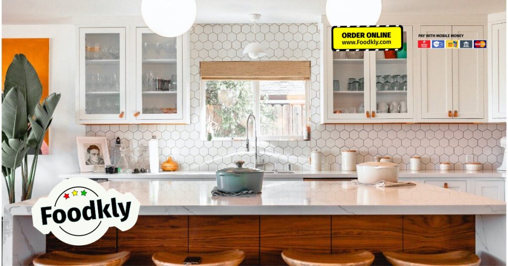 Effortless Entertaining: Kitchen Hacks for Foodkly Hosts