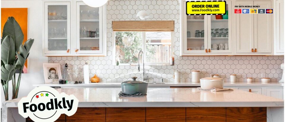 Effortless Entertaining: Kitchen Hacks for Foodkly Hosts